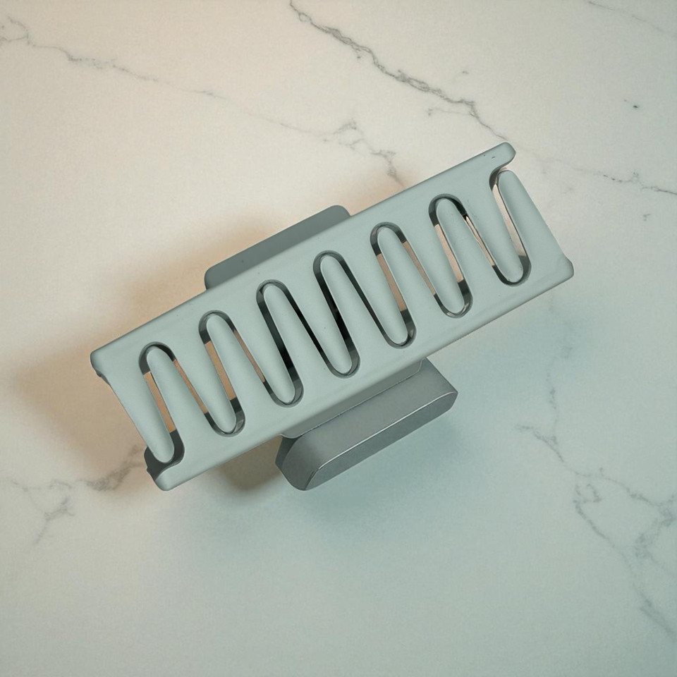 Sage plastic claw hair clip 8.5cm - Tuhil Threads Sage plastic claw hair clip 8.5cm - Tuhil Threads