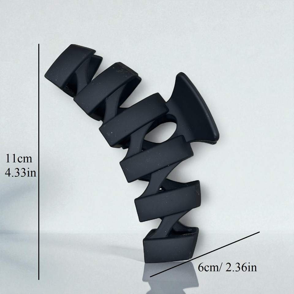 Black spiral plastic claw hair clip 11cm - Tuhil Threads Black spiral plastic claw hair clip 11cm - Tuhil Threads