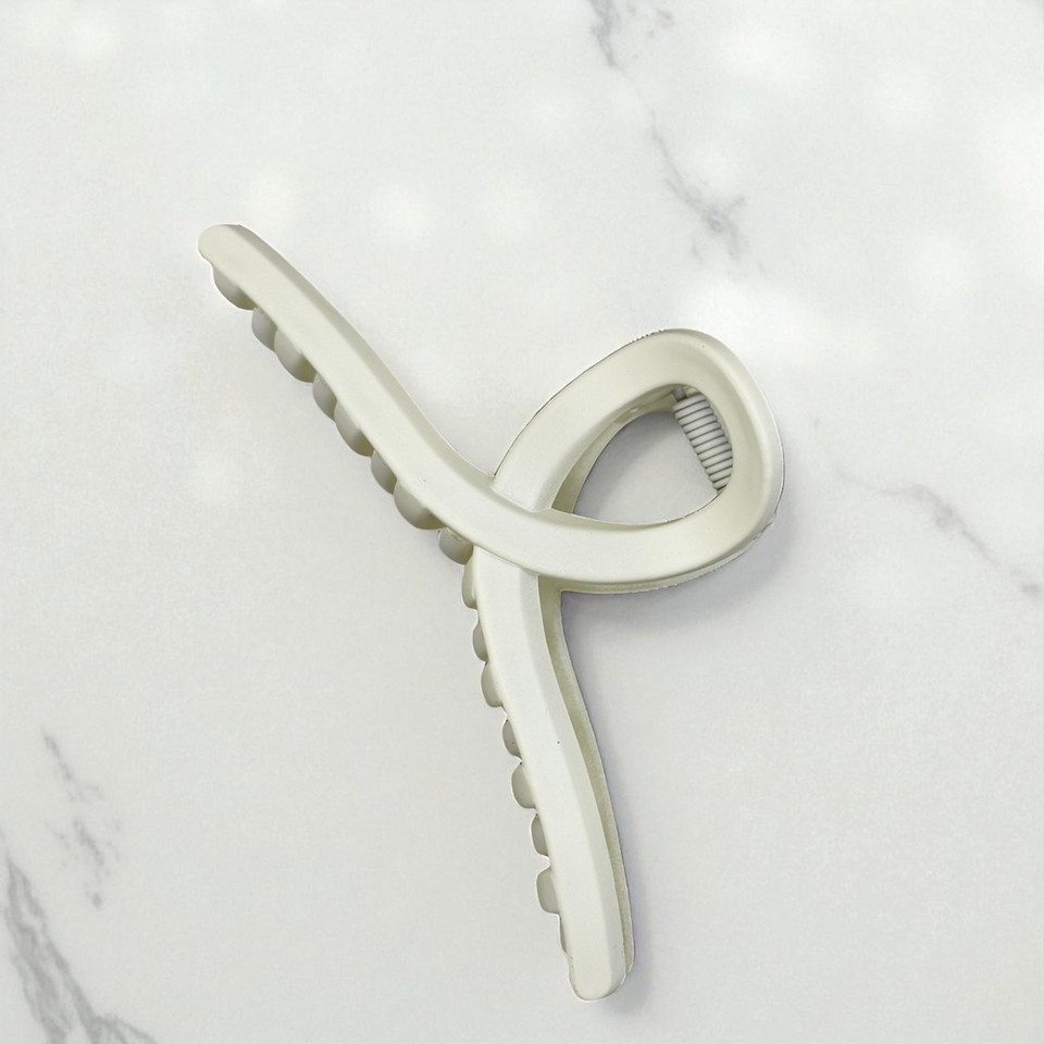 Cream Claw Clip 11cm Cream Claw Clip 11cm