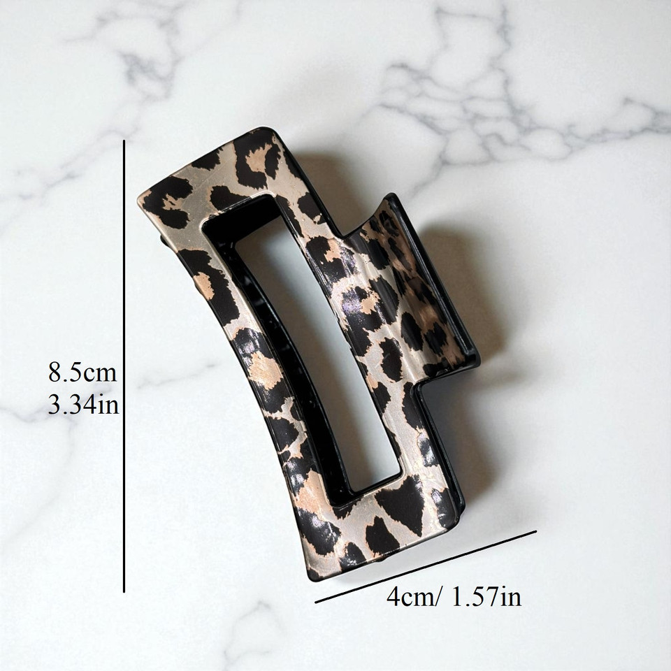 Muted brownish leopard print claw clip 8.5cm  - Tuhil Threads Muted brownish leopard print claw clip 8.5cm  - Tuhil Threads