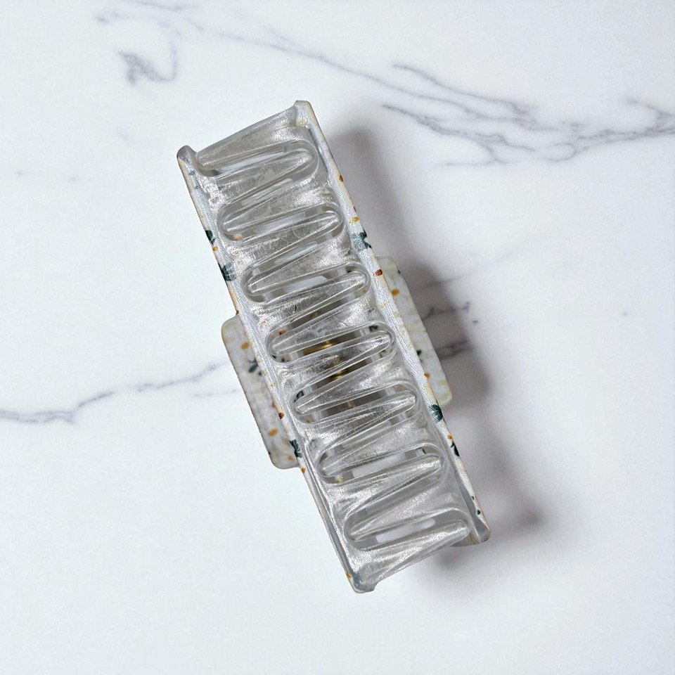 White floral print claw clip 8.5cm  - Tuhil Threads White floral print claw clip 8.5cm  - Tuhil Threads