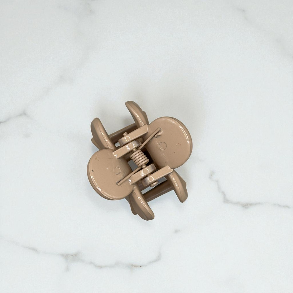 Dainty Beige Flower Hair Claw Clip - 3cm. Shop at Tuhil Threads. Dainty Beige Flower Hair Claw Clip - 3cm. Shop at Tuhil Threads.