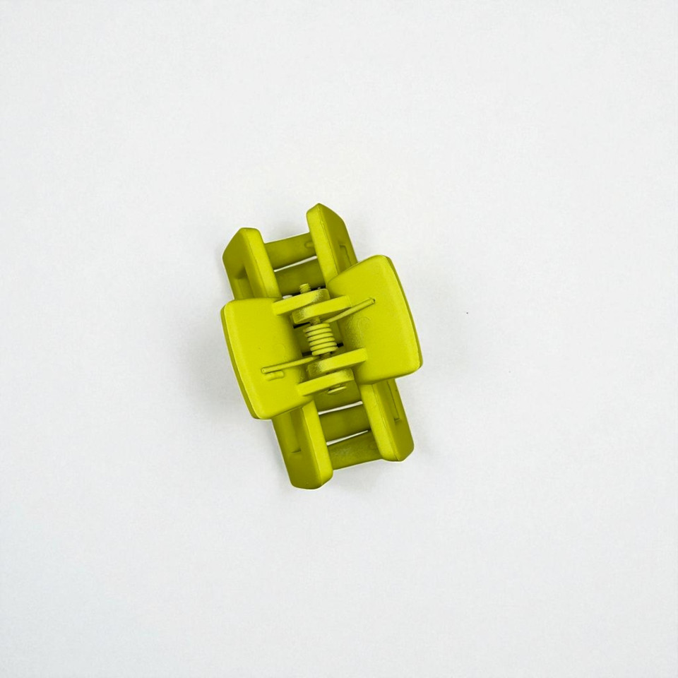 Matte Forest Green Rectangle Claw Clip - 4cm. Shop at Tuhil Threads. Matte Forest Green Rectangle Claw Clip - 4cm. Shop at Tuhil Threads.