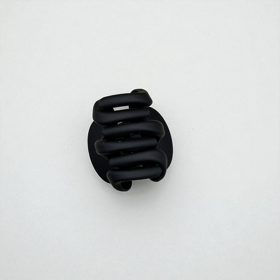 Matte Black Octopus Claw Clip - 3cm. Shop at Tuhil Threads. Matte Black Octopus Claw Clip - 3cm. Shop at Tuhil Threads.