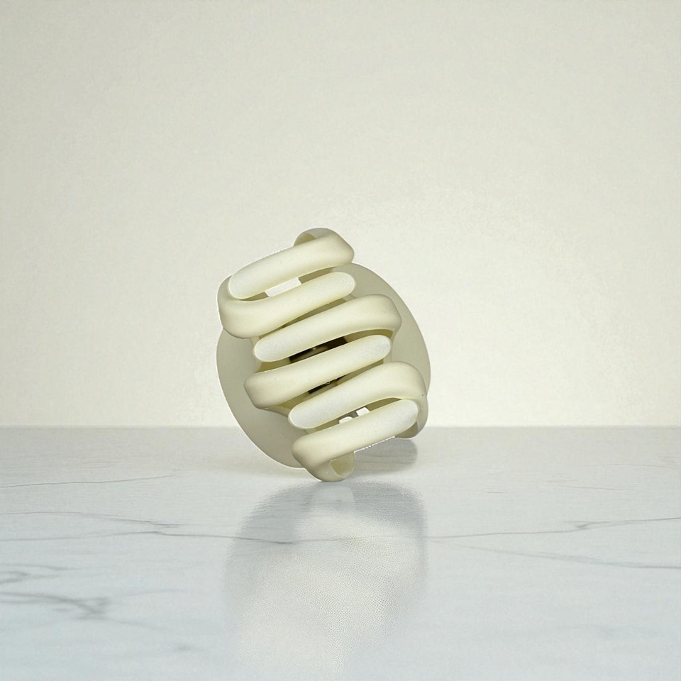 Matte Cream Octopus Claw Clip - 3cm. Shop at Tuhil Threads. Matte Cream Octopus Claw Clip - 3cm. Shop at Tuhil Threads.
