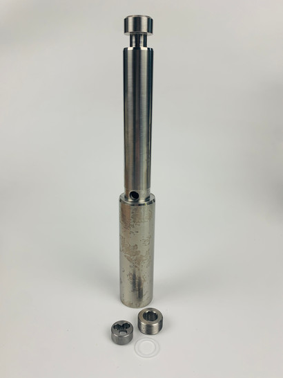 Piston Rod w/ Cage, Plug, O-ring [57-3300]