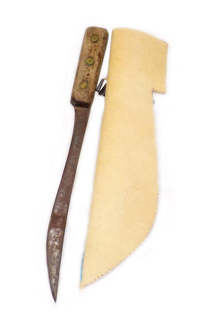 Antique Knife w Native American Hand Beaded Sheath - Back View 