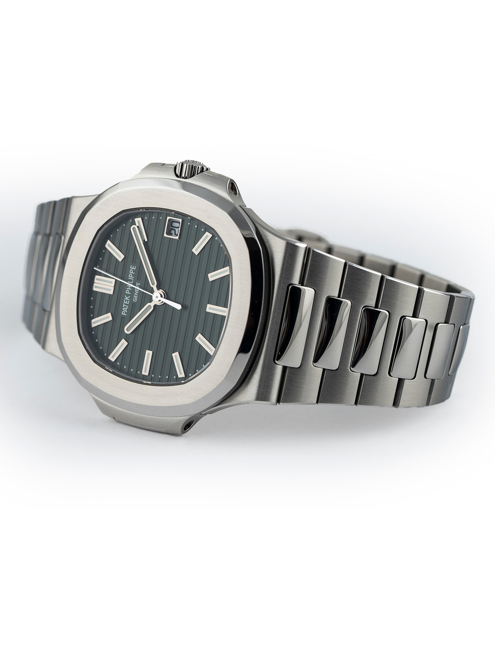 Patek Philippe Unworn 2022 Nautilus 5711/1A-014 Green Dial