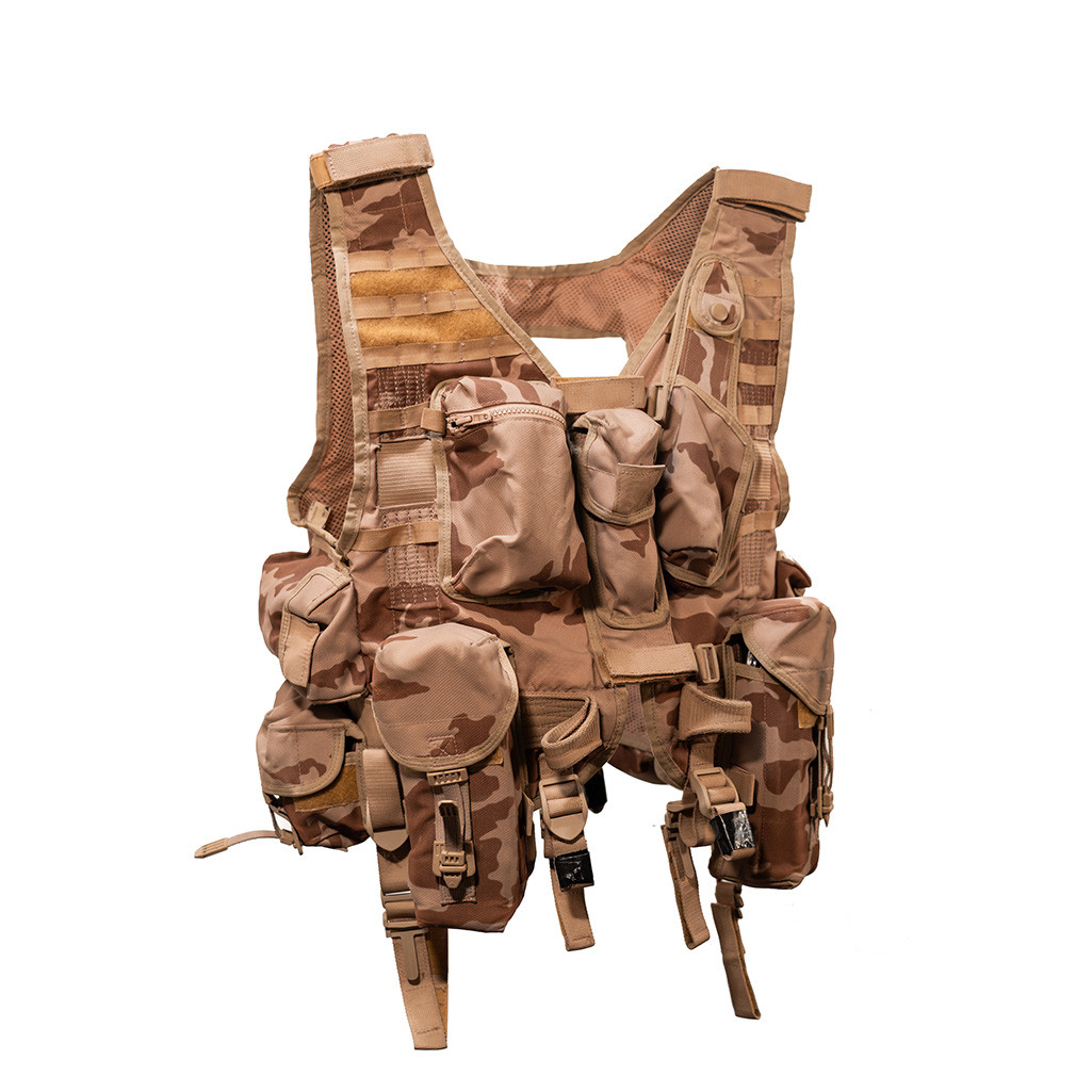 Czech Surplus M95 Desert Camo Vest