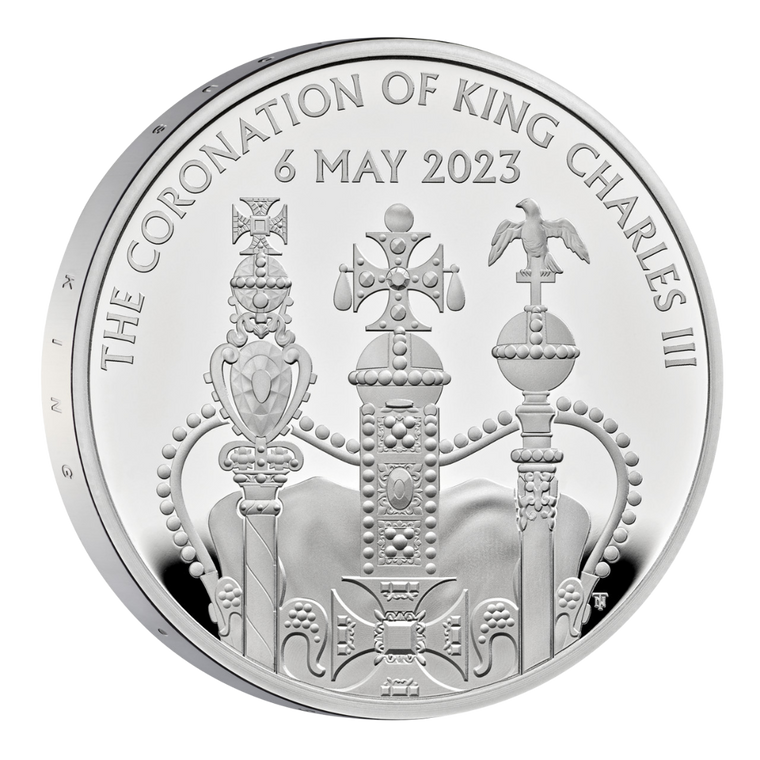 2023 £5 The Coronation of His Majesty King Charles Silver Proof Coin - reverse - angle view