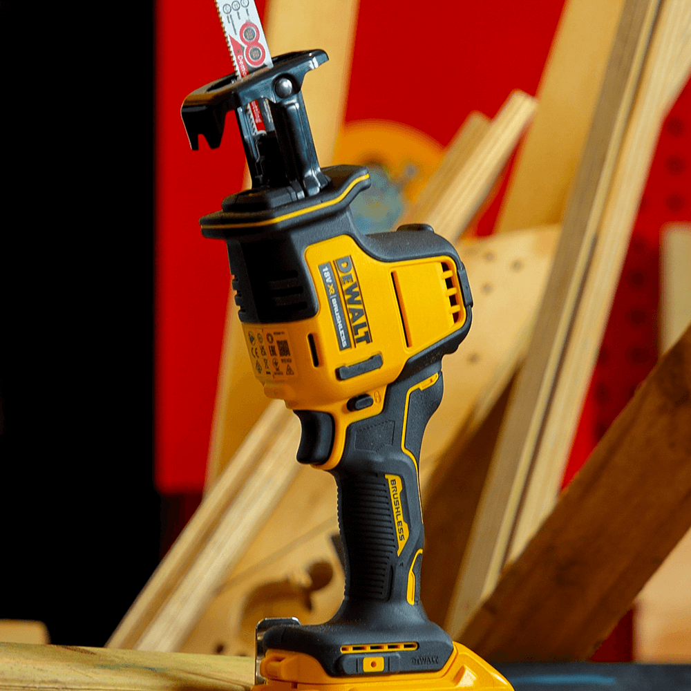 Dewalt Dcs369b Dewalt Atomic Compact Reciprocating Saw DeWALT 18V