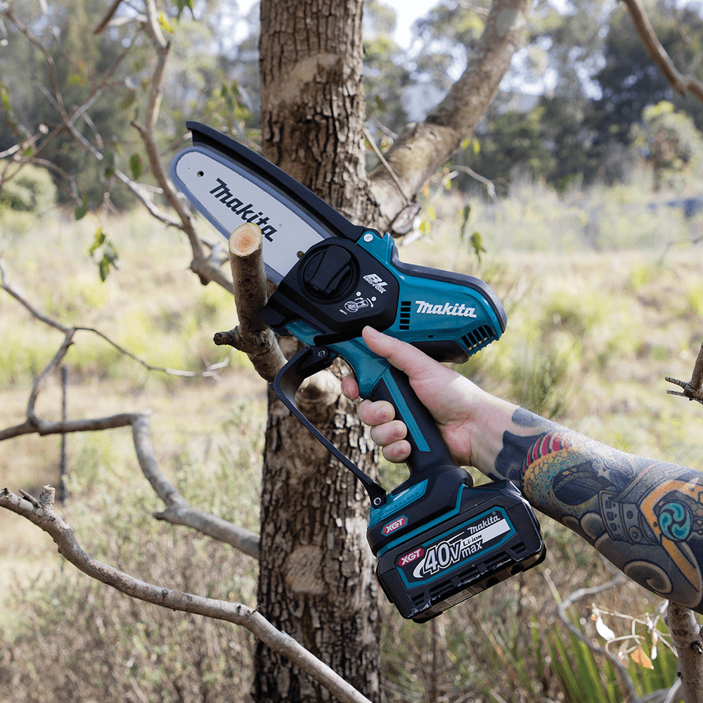 Makita 40V Max 150mm Brushless Cordless Pruning Saw Skin