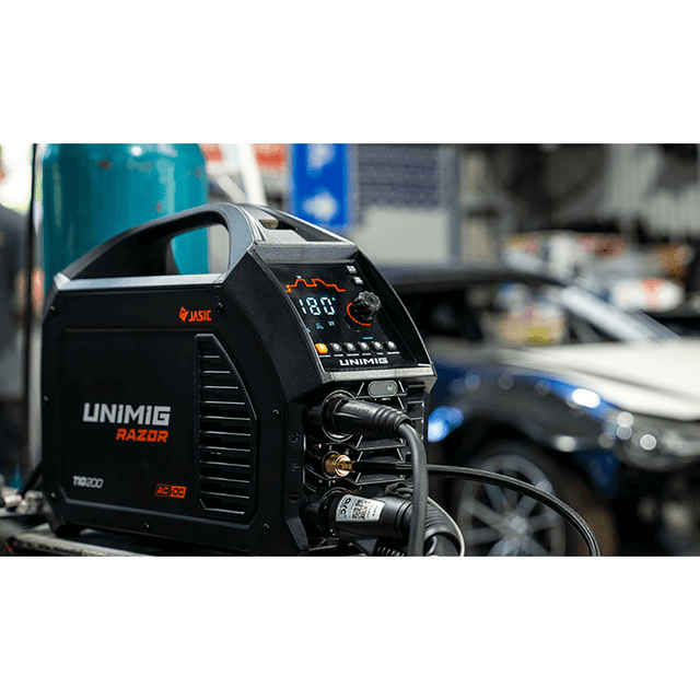 UNIMIG Razor 200 Amp AC/DC TIG Welder - U12002K | TradeTools