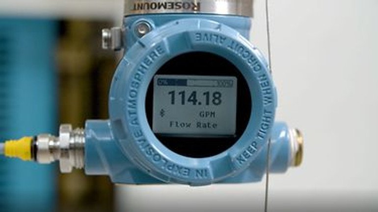 Rosemount™ 3051 Pressure Transmitter with New Capabilities - No ladder required! Rosemount™ 3051 Pressure Transmitter with New Capabilities - No ladder required!