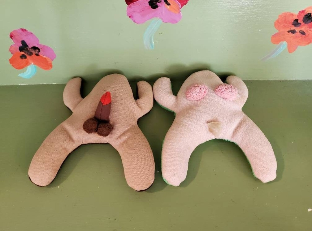 Vintage Anatomically Correct Frogs Novelty | Mid Century Moderation