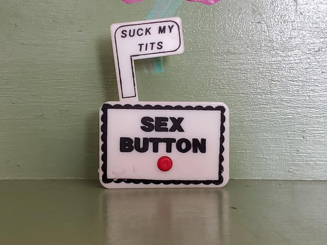 Pop up sex button suck my tits