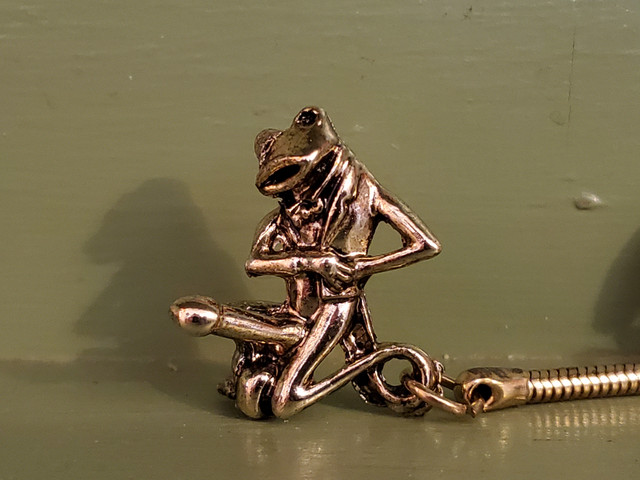 Vintage big penis frog prince metal keychain Vintage big penis frog prince metal keychain