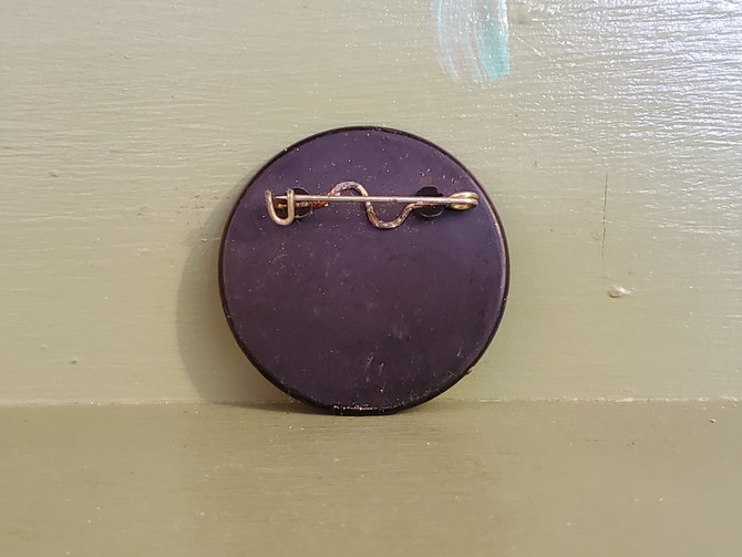 Humor Pin Button Gag Gift Joke Cartoon Novelty Lenticular Best Not Available Mid Century Modern Retro Vintage Humor Pin Button Gag Gift Joke Cartoon Novelty Lenticular Best Not Available Mid Century Modern Retro Vintage