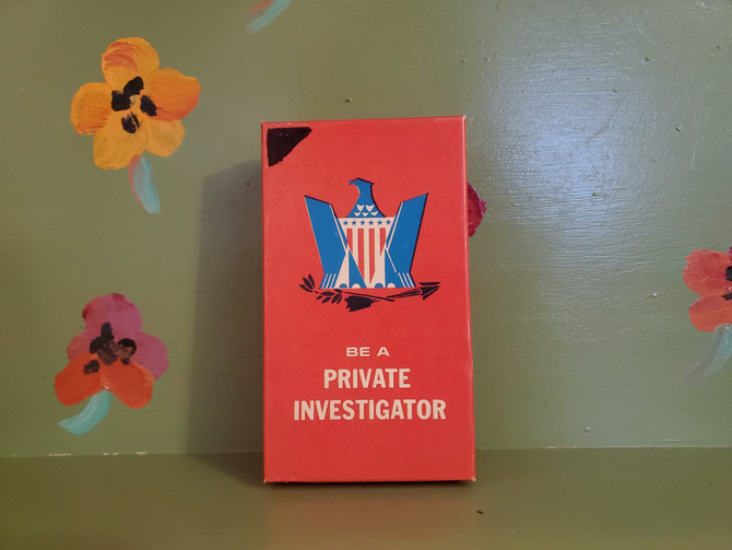 Humor Gag Gift Joke Cartoon Sex Novelty Private Investigator Condom Badge Mid Century Modern Retro Vintage