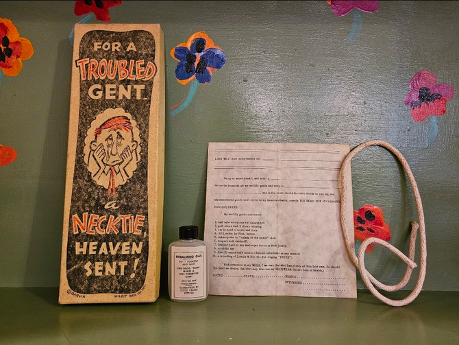 Vintage gag box for a troubled gent a necktie heaven sent noose embalming gas last will and testament