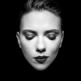 Lighting the Path to Iconic Portraits: Andy Gotts and His Elinchrom Journey