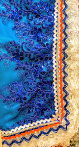 PANUELO SANTO BORDADO y ENCAJE / EMBROIDERED & LACE CLOTH 40" X 40"