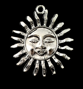 DIJE SOL C/ CARA color PLATA / SILVER color SUN WITH FACE CHARM