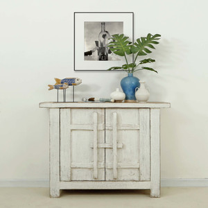 Amalfi Patrician Two Tones One Door Cabinet 51X16X37H Amalfi Patrician Two Tones One Door Cabinet 51X16X37H