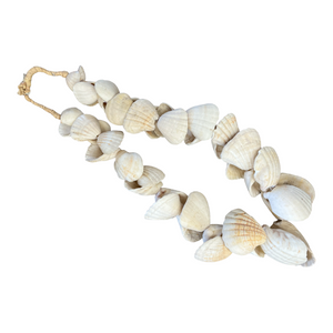 17" Long Large White Shell Strand Approx.1-3" Wide 17" Long Large White Shell Strand Approx.1-3" Wide