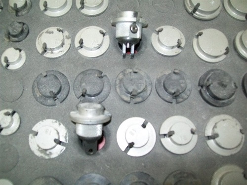 Used Aluminum Snap-In Set for Chief Genesis 799548 Used Aluminum Snap-In Set for Chief Genesis 799548