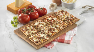 SAUSAGE & PEPPERONI FLATBREAD PIZZA SAUSAGE & PEPPERONI FLATBREAD PIZZA