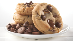 PEANUT BUTTER CUP COOKIE DOUGH PEANUT BUTTER CUP COOKIE DOUGH