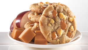 CARAMEL APPLE PIE COOKIE DOUGH CARAMEL APPLE PIE COOKIE DOUGH