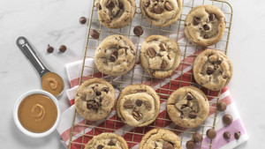 PREMIUM COMBO - PEANUT BUTTER CUP & CHOCOLATE CHIP