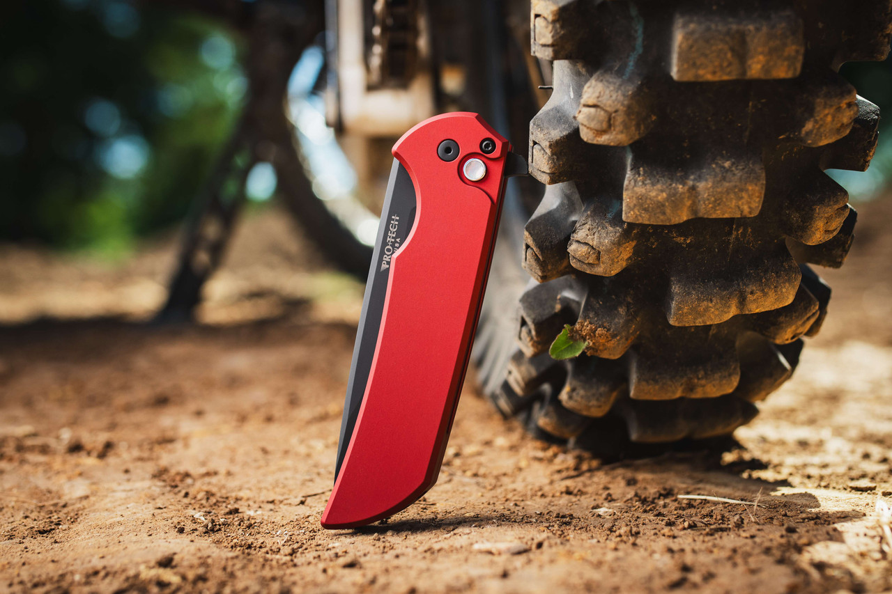 Protech Knives Mordax - Stylish Red Handle with DLC Magnacut Blade