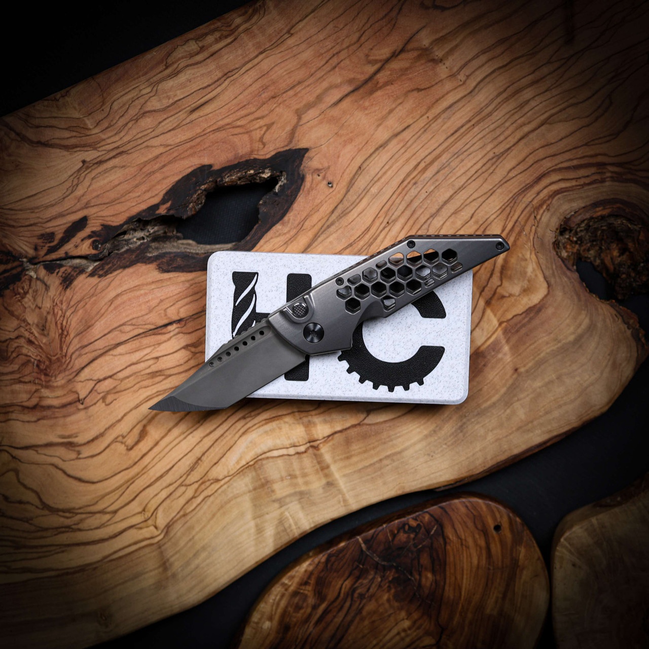 Hypercut Dharma Automatic Knife – Stonewashed titanium frame
