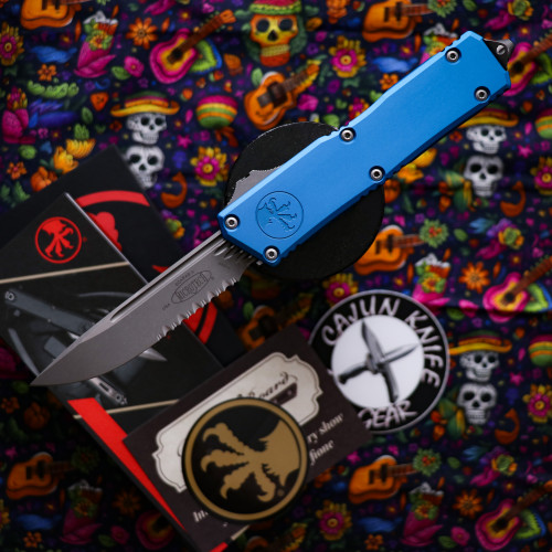 Microtech Scarab II Gen III Executive S/E Apocalyptic Part Serrate Blue
