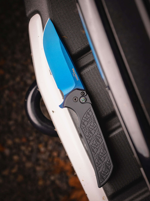 ProTech Mordax Knife: Sapphire Blue PVD Magnacut Blade & Textured