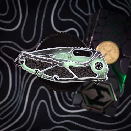 Heretic Knives Medusa Manual Tanto - Toxic Green Negative Cel