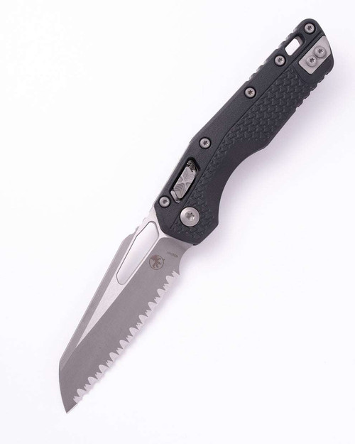 MICROTECH MSI® S/E TRI-GRIP INJECTION MOLDED BLACK APOC FULL SERRATE 210T-12APPMBK