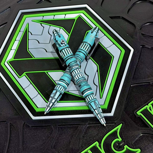 HERETIC KNIVES THOTH TITANIUM IN TURQUOISE CEL SHADE