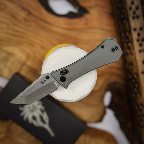 AUXILIARY MANUFACTURING COFFIN TANTO CROSSBAR FOLDER GREY G10