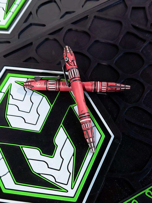 HERETIC KNIVES THOTH TITANIUM IN TOXIC RED CEL SHADE H038-CS-RD
