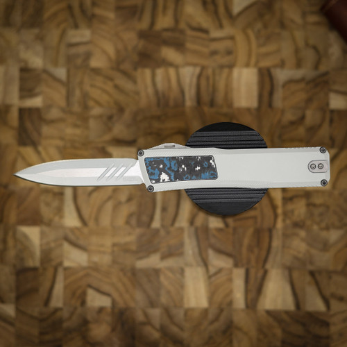 AXIAL KNIVES SHIFT V3 WHITE DOUBLE EDGE BLUE CABON INLAYS, WHITE HARDWARE, MAGNACUT