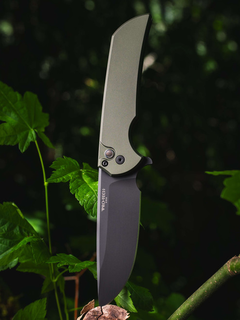 ProTech Knives Mordax, Solid Green, Black DLC Magnacut blade, Pearl Button Black Hardware MX103-LTD Green