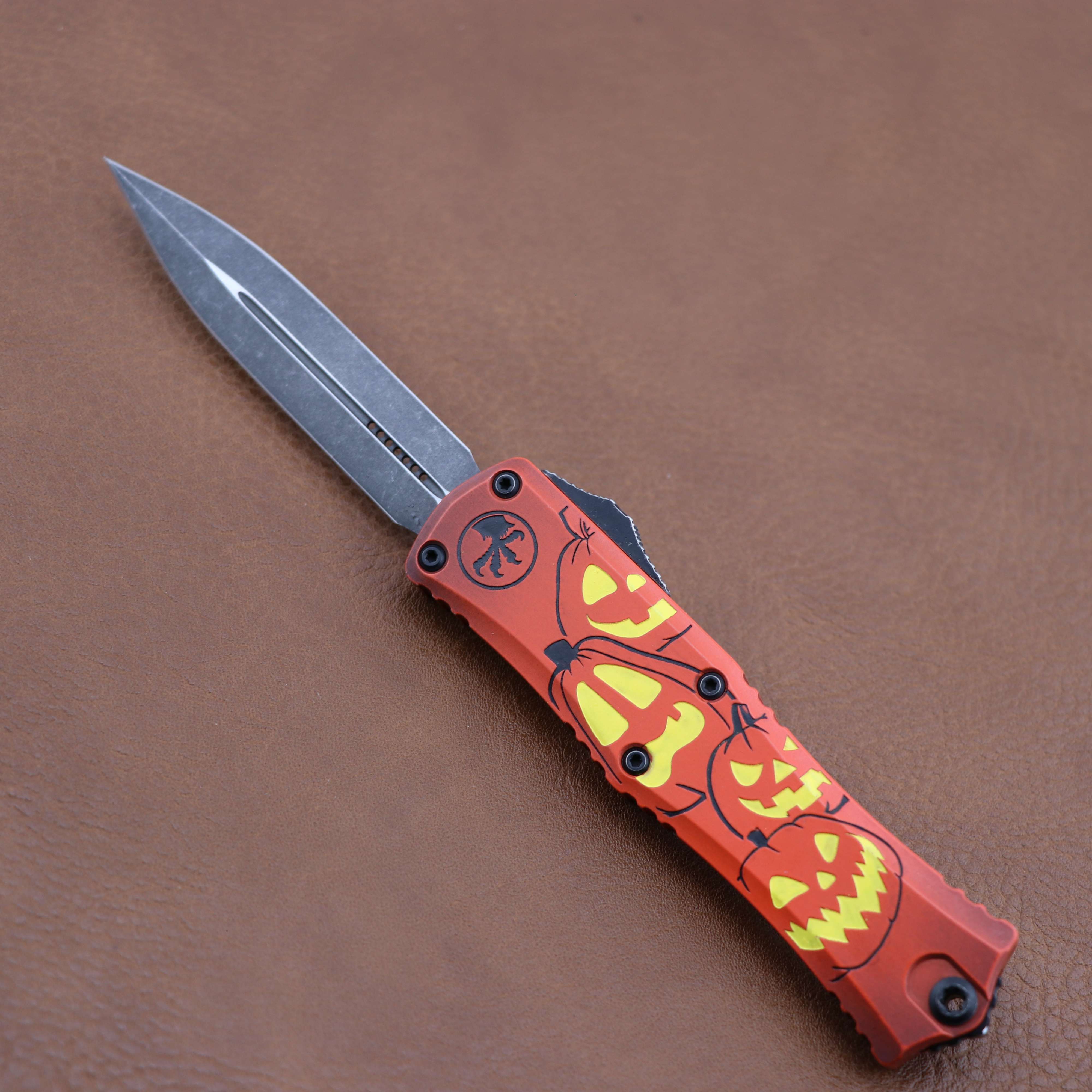 Microtech Hera II Mini Jack-O'-Lantern Knife | Double Edge