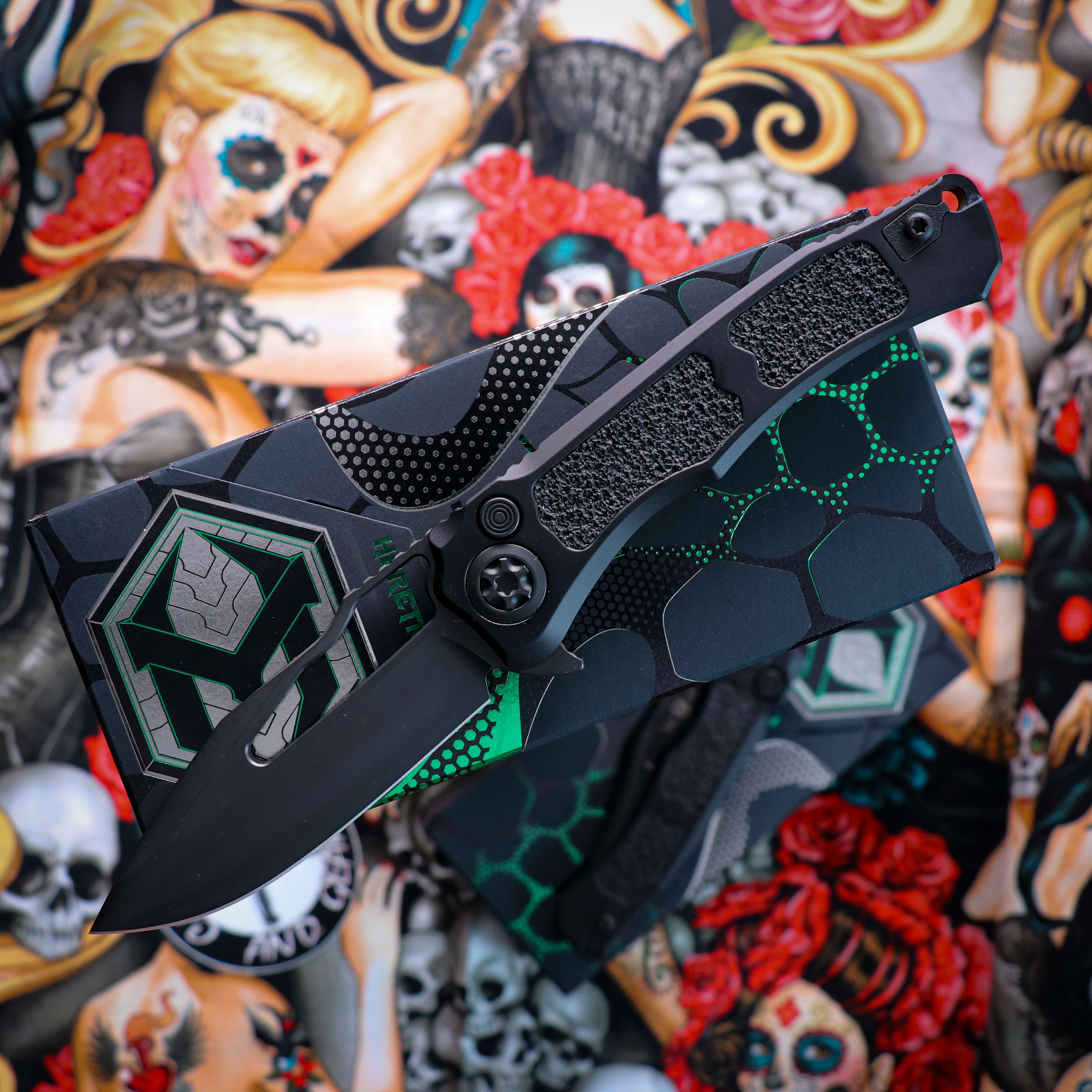 Heretic Knives Wraith V4 Manual Black DLC Clip Point Black