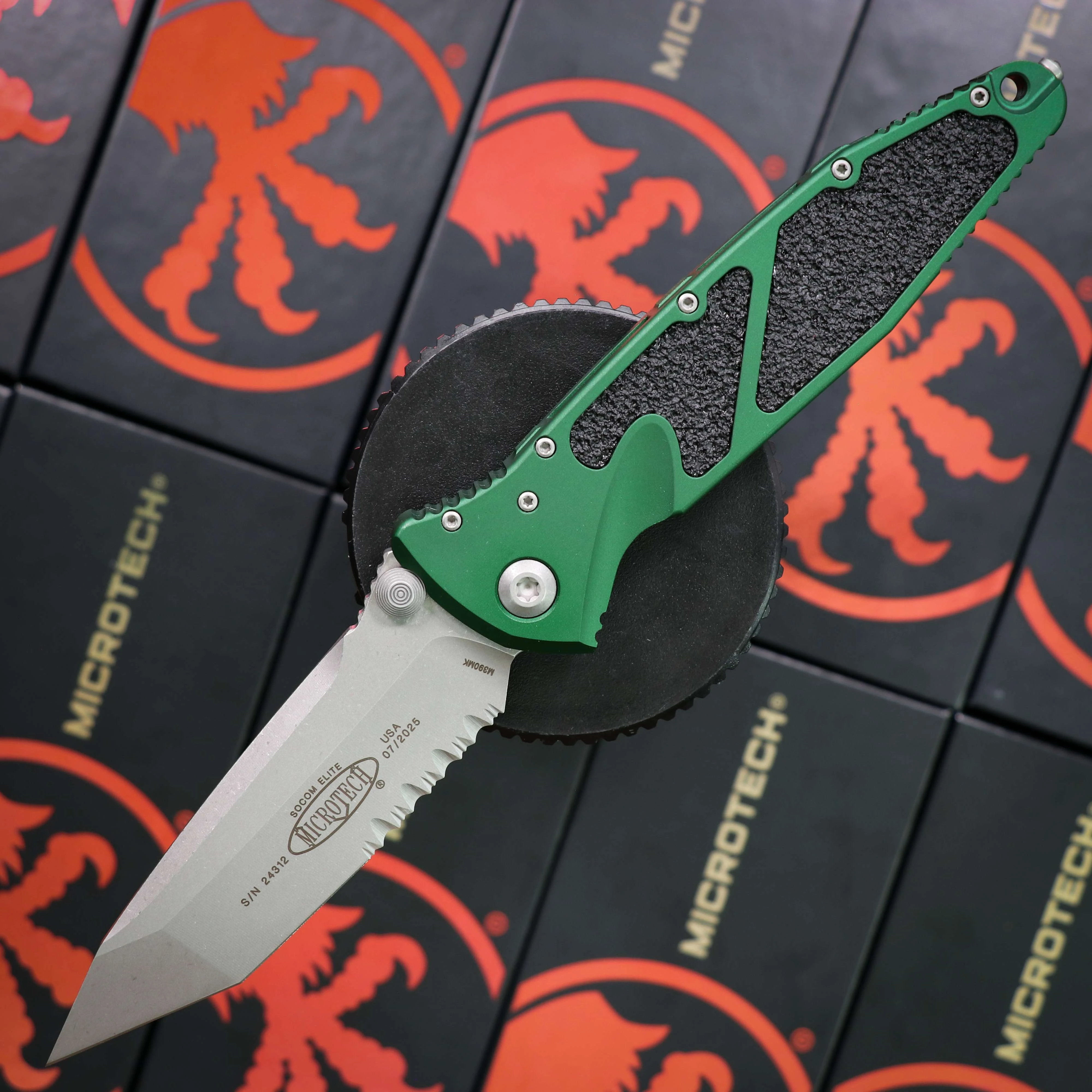 Microtech SOCOM ELITE T/E-M Apocalyptic P/S Emerald Green