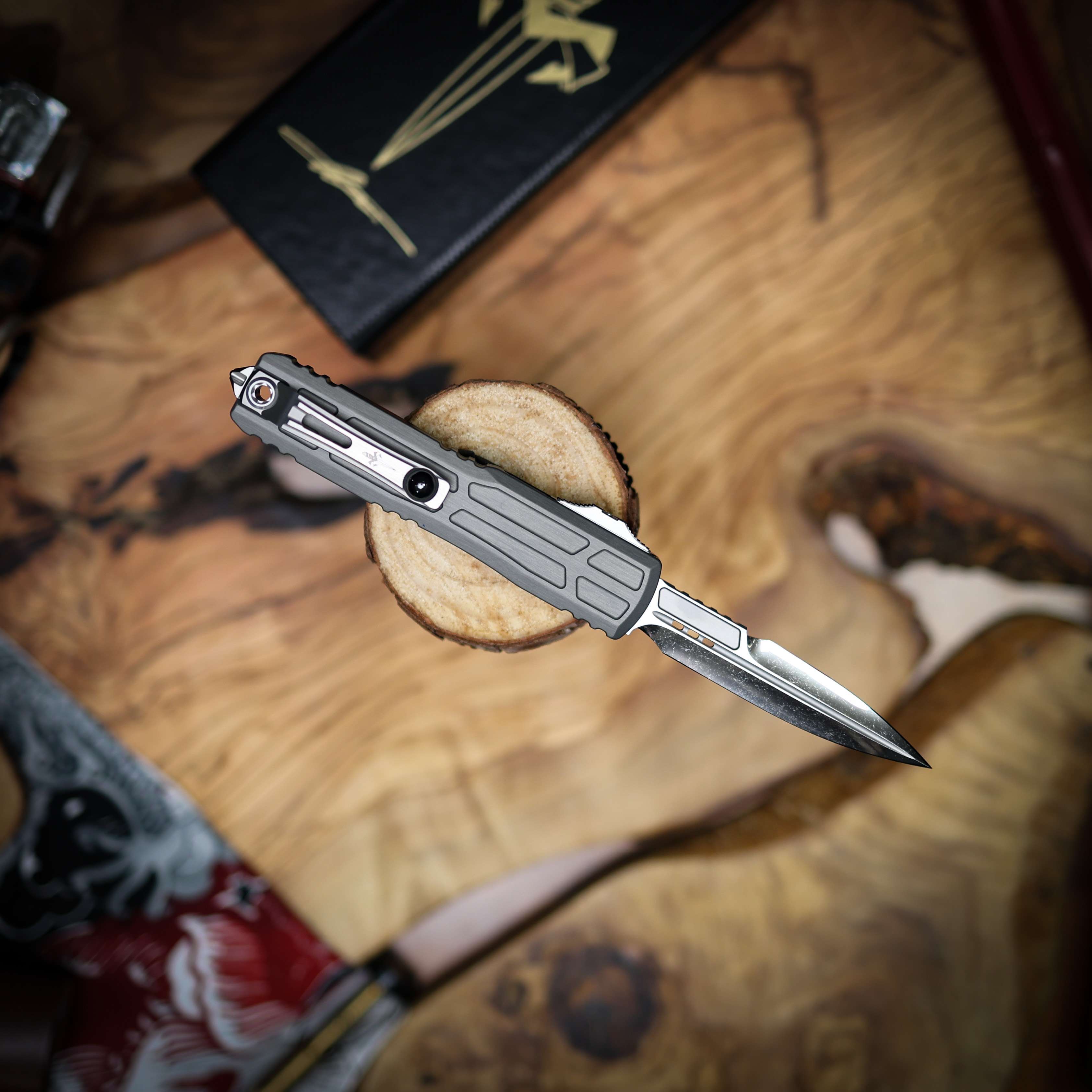 Microtech Ultratech Gen IV ZBP - Stylish Bayonet Cracked Ice
