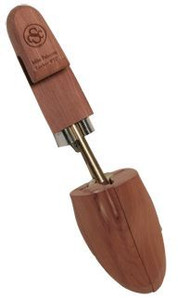 Woodlores Mens Shoe Tree - Small (6.5 - 8)- Laser Engr (MO) Woodlores Mens Shoe Tree - Small (6.5 - 8)- Laser Engr (MO)